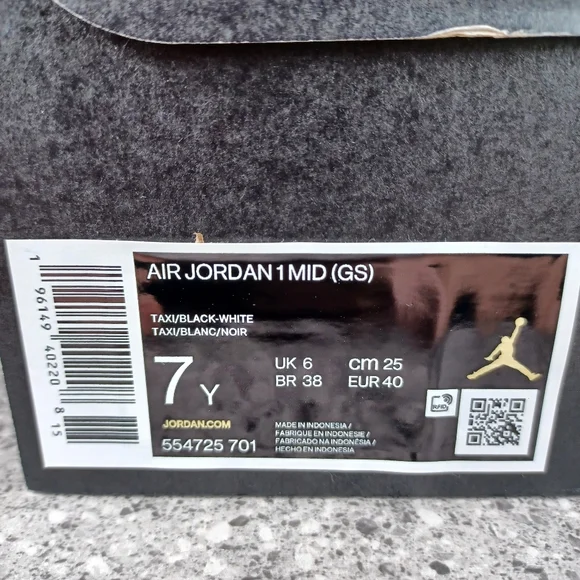Nike Air Jordan 1 Mid Taxi Sneakers Shoes - Picture 10 of 12